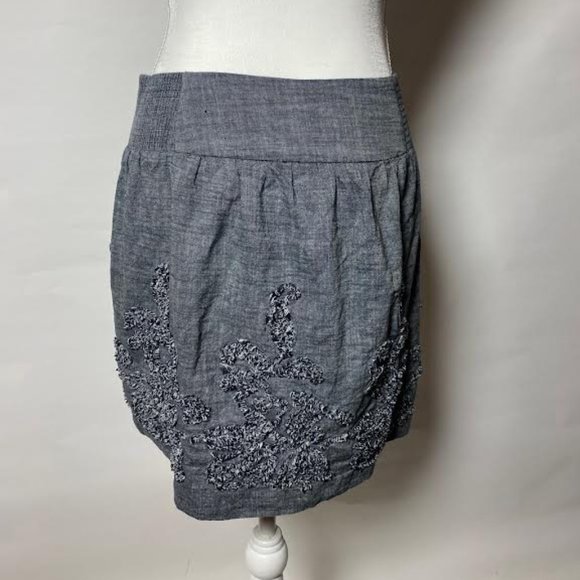 NEW STOOSHY Women Gray Chambray Elastic Waist Shag Applique Mini Skirt w Pockets - Picture 10 of 10